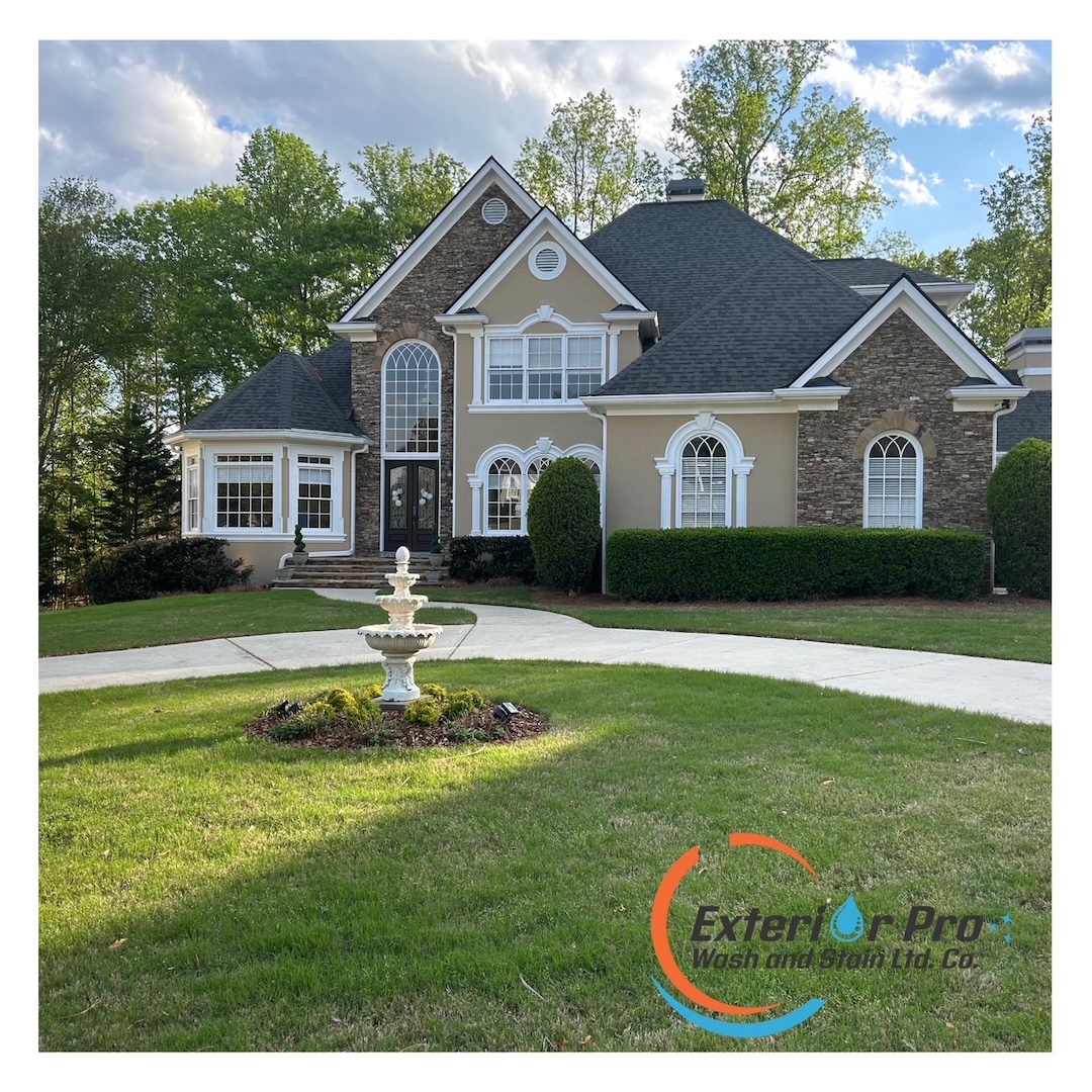 Professional Complete House Washing Services in Johns Creek, GA